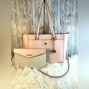 COPY - Michael Kors Masie 3-in-1 Tote Bag Set in Powder Plush, EUC, Stunning Ba…